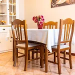 Laura\'S Tirana Apartment
